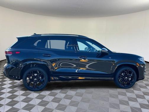 2025 Volkswagen Tiguan 2.0T SE R-Line Black 4MOTION