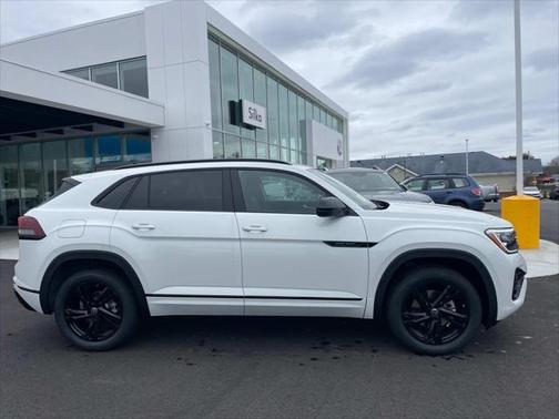 2025 Volkswagen Atlas Cross Sport 2.0T SEL