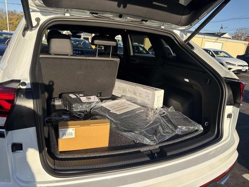 2026 Volkswagen Atlas Cross Sport 2.0T SE w/Technology 4MOTION