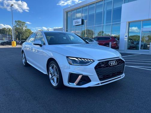 2021 Audi A4 45 S line Premium Plus