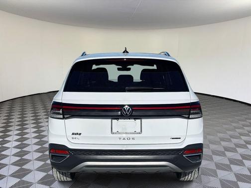 2025 Volkswagen Taos 1.5T SEL