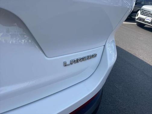 2022 Jeep Grand Cherokee L Laredo