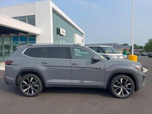2025 Volkswagen Atlas 2.0T SEL Premium R-Line 4MOTION