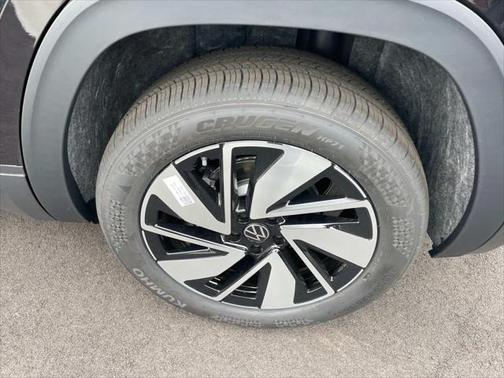 2025 Volkswagen Atlas 2.0T SE w/Technology 4MOTION