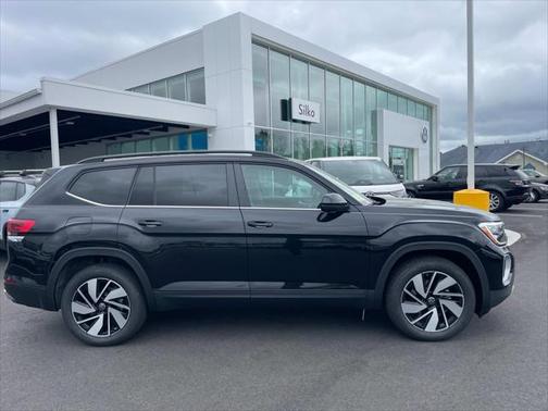2025 Volkswagen Atlas 2.0T SE w/Technology 4MOTION