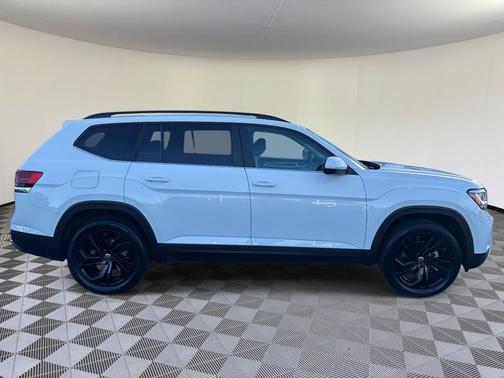 2022 Volkswagen Atlas 3.6L SE w/Technology