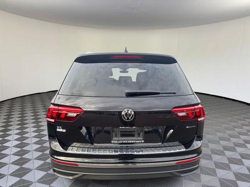 2022 Volkswagen Tiguan 2.0T SE 4MOTION