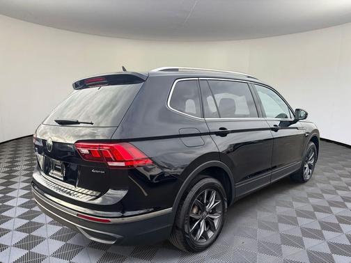 2022 Volkswagen Tiguan 2.0T SE 4MOTION
