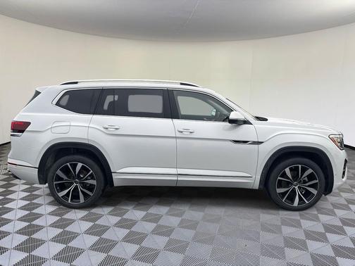 2026 Volkswagen Atlas 2.0T SEL Premium R-Line 4MOTION