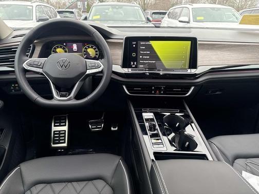 2026 Volkswagen Atlas 2.0T SEL Premium R-Line 4MOTION