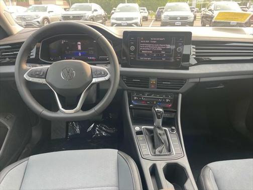 2025 Volkswagen Jetta 1.5T SE