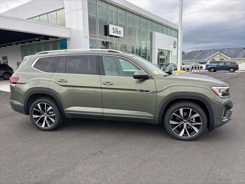 2025 Volkswagen Atlas 2.0T SEL Premium R-Line 4MOTION
