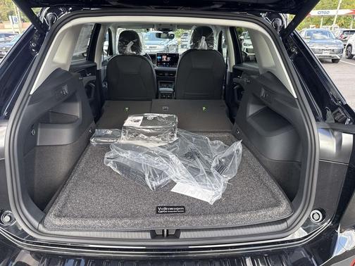 2025 Volkswagen Tiguan 2.0T SE 4MOTION
