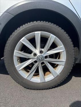 2017 Volkswagen Golf Alltrack TSI SE
