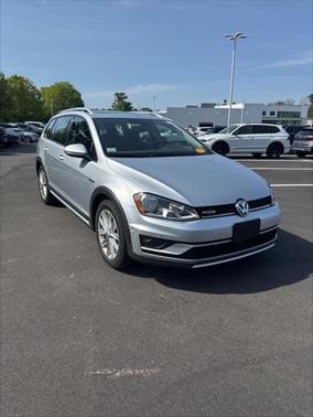 2017 Volkswagen Golf Alltrack TSI SE