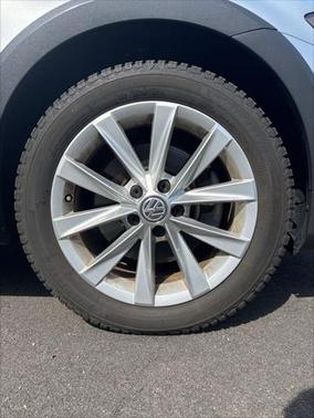 2017 Volkswagen Golf Alltrack TSI SE