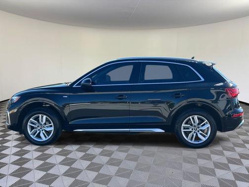 2022 Audi Q5 45 S line Premium