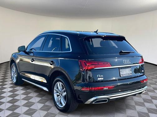 2022 Audi Q5 45 S line Premium