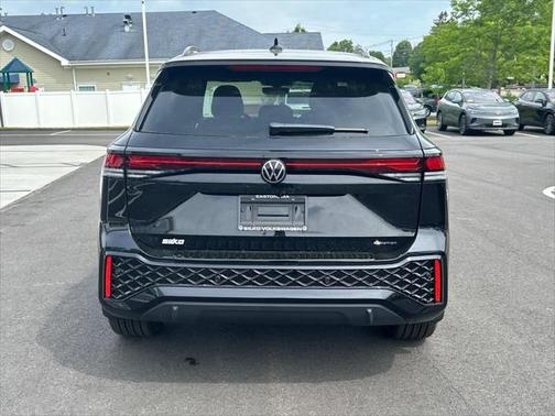 2025 Volkswagen Tiguan 2.0T SE R-Line Black 4MOTION