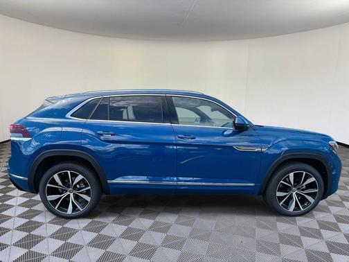 2026 Volkswagen Atlas Cross Sport 2.0T SEL Premium