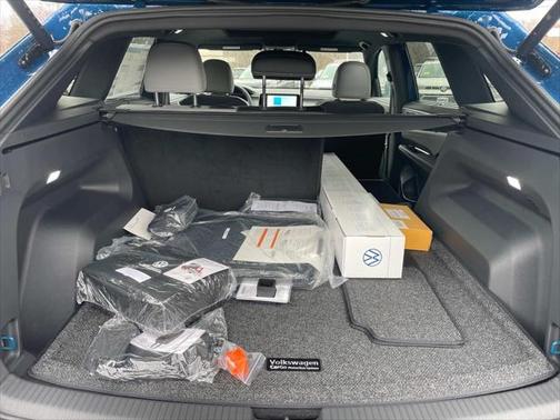 2025 Volkswagen Atlas Cross Sport 2.0T SEL