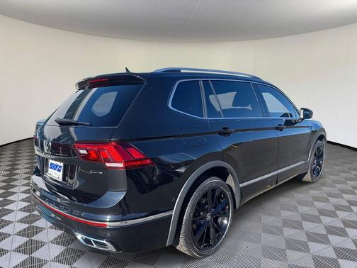 2022 Volkswagen Tiguan 2.0T SEL R-Line 4MOTION