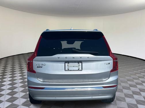 2022 Volvo XC90 T6 Inscription