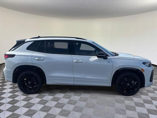 2025 Volkswagen Tiguan 2.0T SE R-Line Black 4MOTION