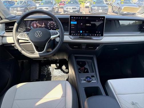 2025 Volkswagen Tiguan 2.0T SE 4MOTION