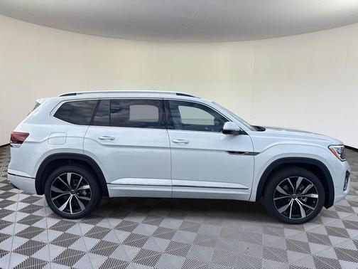 2026 Volkswagen Atlas 2.0T SEL Premium R-Line 4MOTION