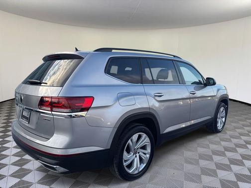 2022 Volkswagen Atlas 3.6L SE w/Technology