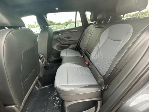 2025 Volkswagen Tiguan 2.0T SE R-Line Black 4MOTION
