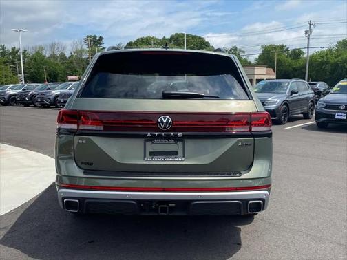 2025 Volkswagen Atlas 2.0T Peak Edition