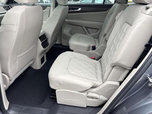2025 Volkswagen Atlas 2.0T SEL Premium R-Line 4MOTION