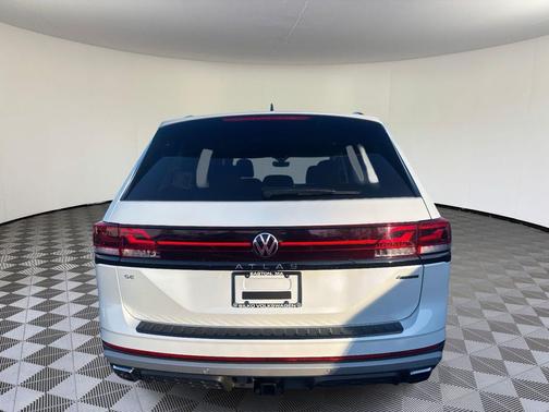 2026 Volkswagen Atlas Peak Edition