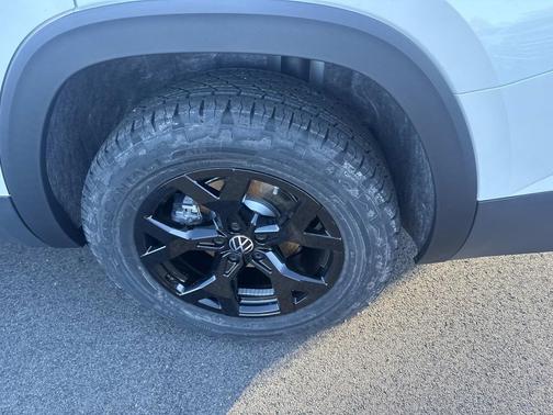 2026 Volkswagen Atlas Peak Edition