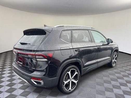 2025 Volkswagen Taos 1.5T SEL