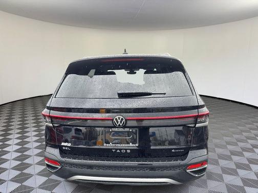 2025 Volkswagen Taos 1.5T SEL