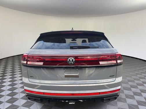 2026 Volkswagen Atlas Cross Sport 2.0T SE w/Technology 4MOTION
