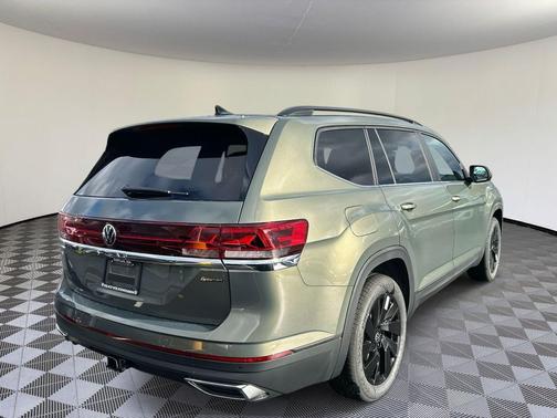 2026 Volkswagen Atlas 2.0T SE w/Technology 4MOTION