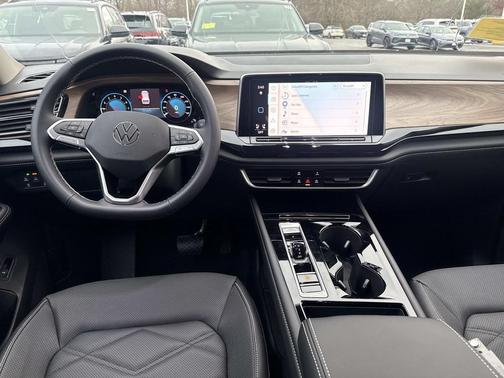 2026 Volkswagen Atlas 2.0T SE w/Technology 4MOTION