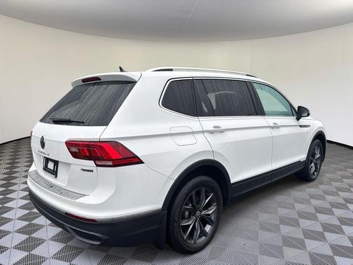 2022 Volkswagen Tiguan 2.0T SE 4MOTION