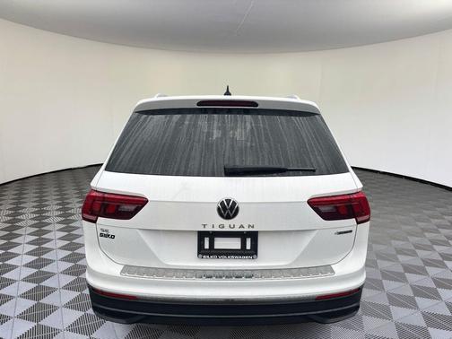 2022 Volkswagen Tiguan 2.0T SE 4MOTION