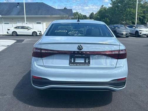 2025 Volkswagen Jetta 1.5T SE