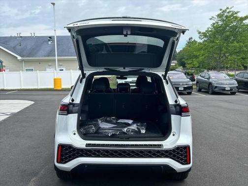 2025 Volkswagen Tiguan 2.0T SE R-Line Black 4MOTION