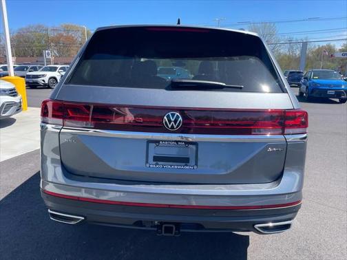 2025 Volkswagen Atlas 2.0T SEL