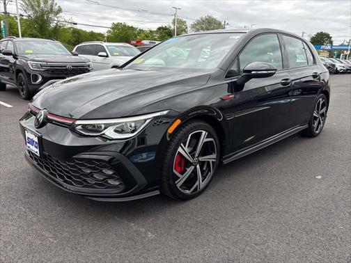2024 Volkswagen Golf GTI 2.0T SE DSG