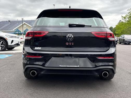 2024 Volkswagen Golf GTI 2.0T SE DSG
