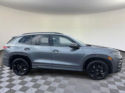 2025 Volkswagen Tiguan 2.0T SE R-Line Black 4MOTION