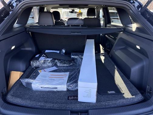 2026 Volkswagen Atlas Cross Sport 2.0T SE w/Technology 4MOTION